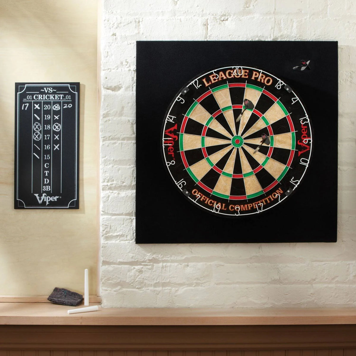 Sisal Dartboard Starter Kit with Steel Tip Darts B632224