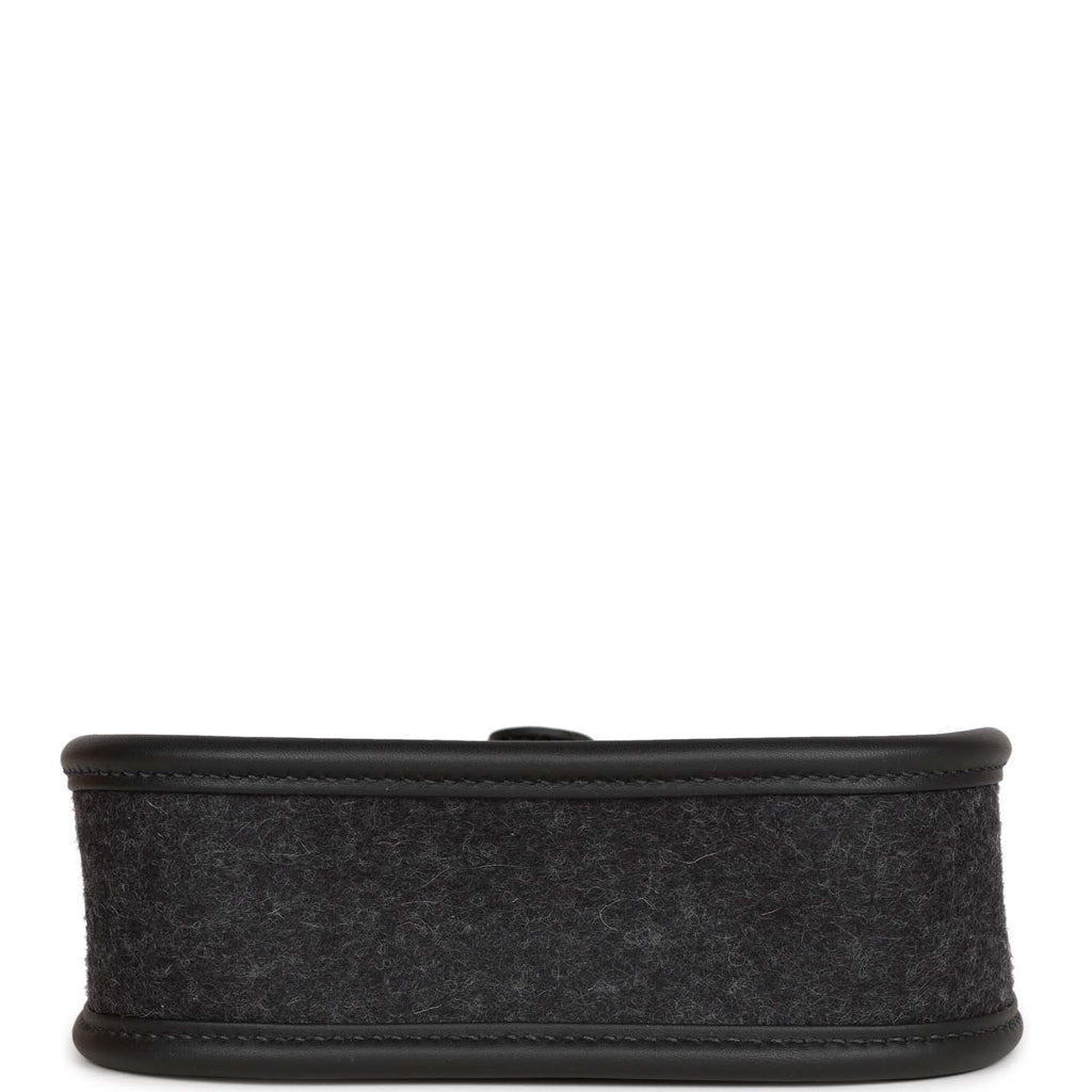 Graphite Feutre and Black Swift Bag Q891