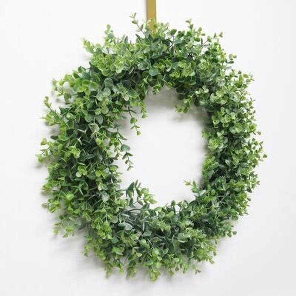 Eucalyptus Plastic Wreath L850