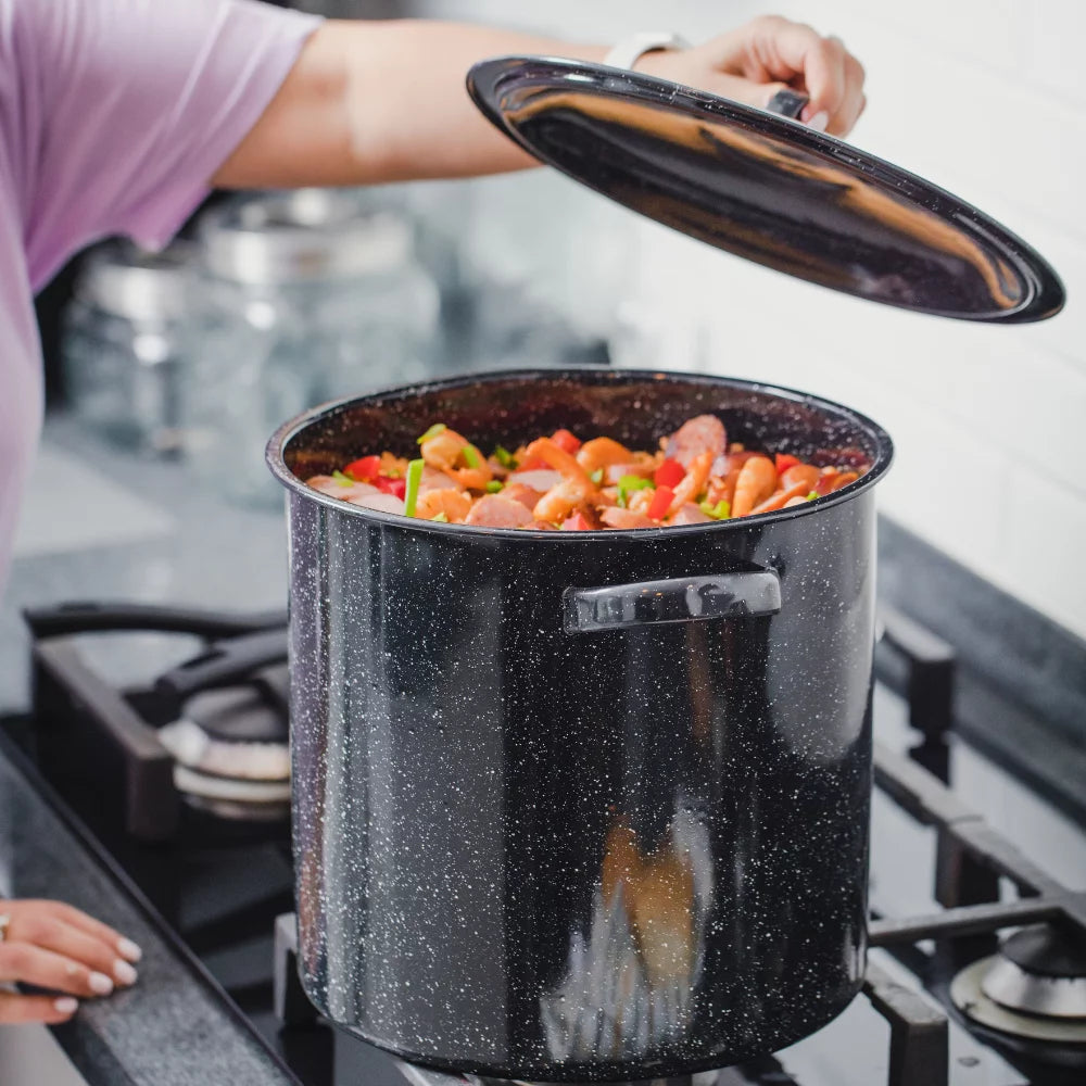 15.5 Qt Enamelware Stock Pot with Lid R648339