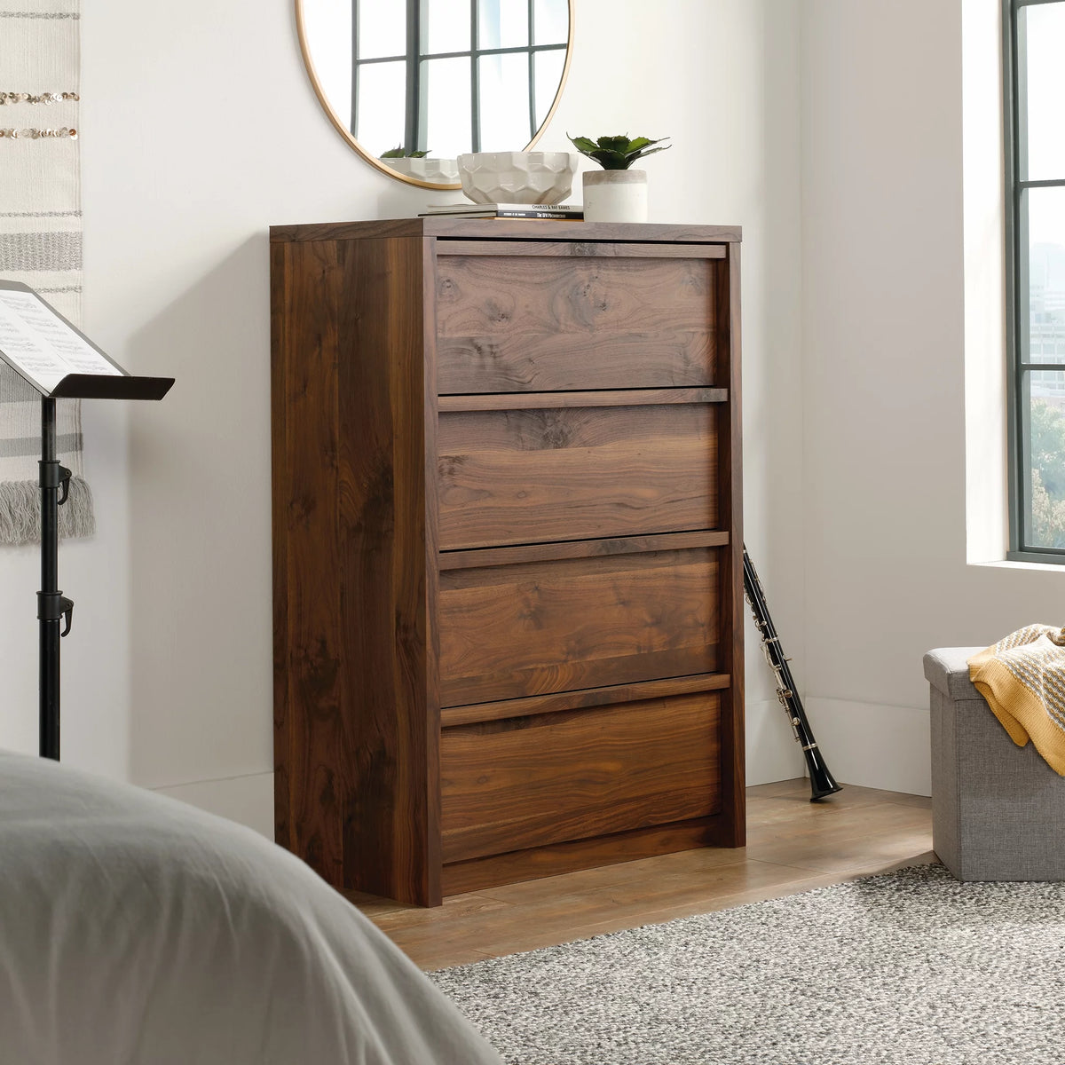 4 Drawer Chest Y9305