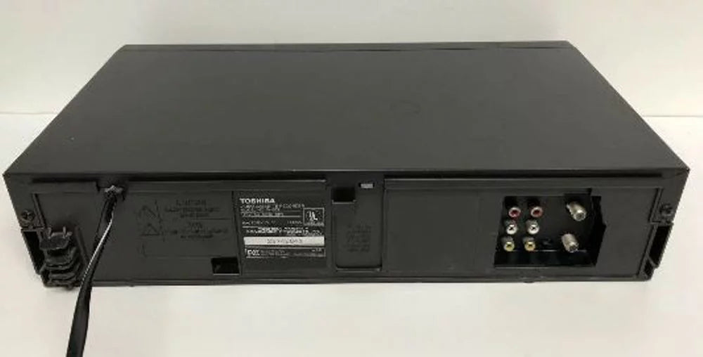 Pre-Owned Stereo VHS VCR with Remote & Cables M7594