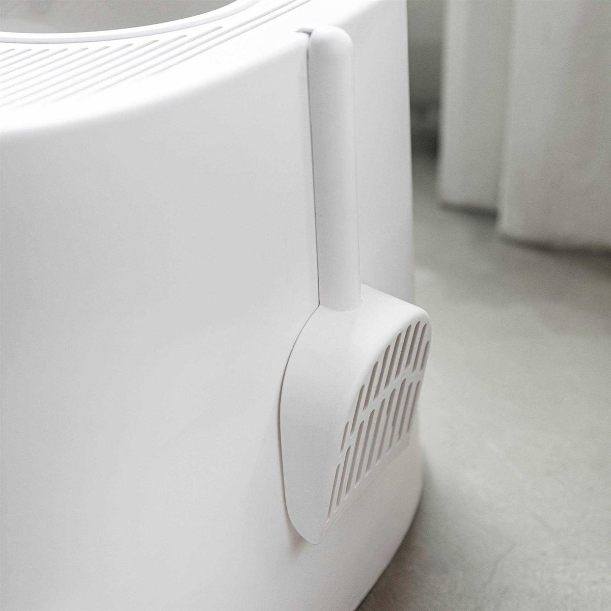 Extra Large Cat Litter Box with Scoop O660307