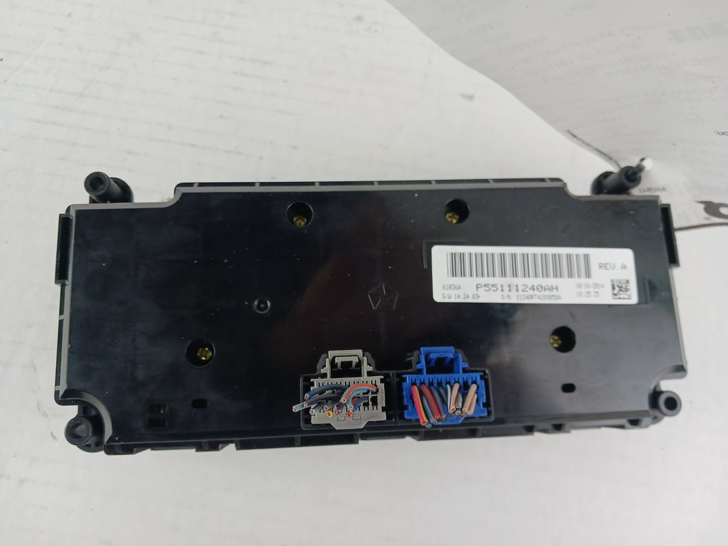 Pre-Owned Dodge Caravan Temperature Controls OEM Y5084
