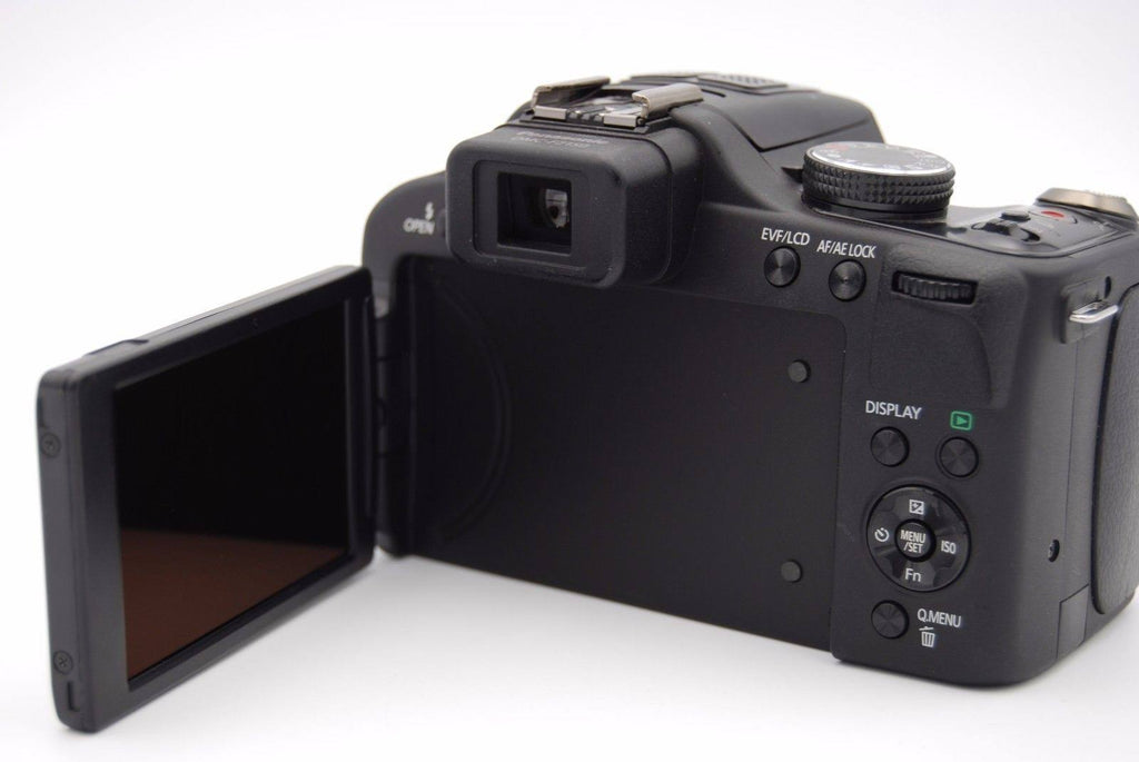 Compact Digital Camera G958422