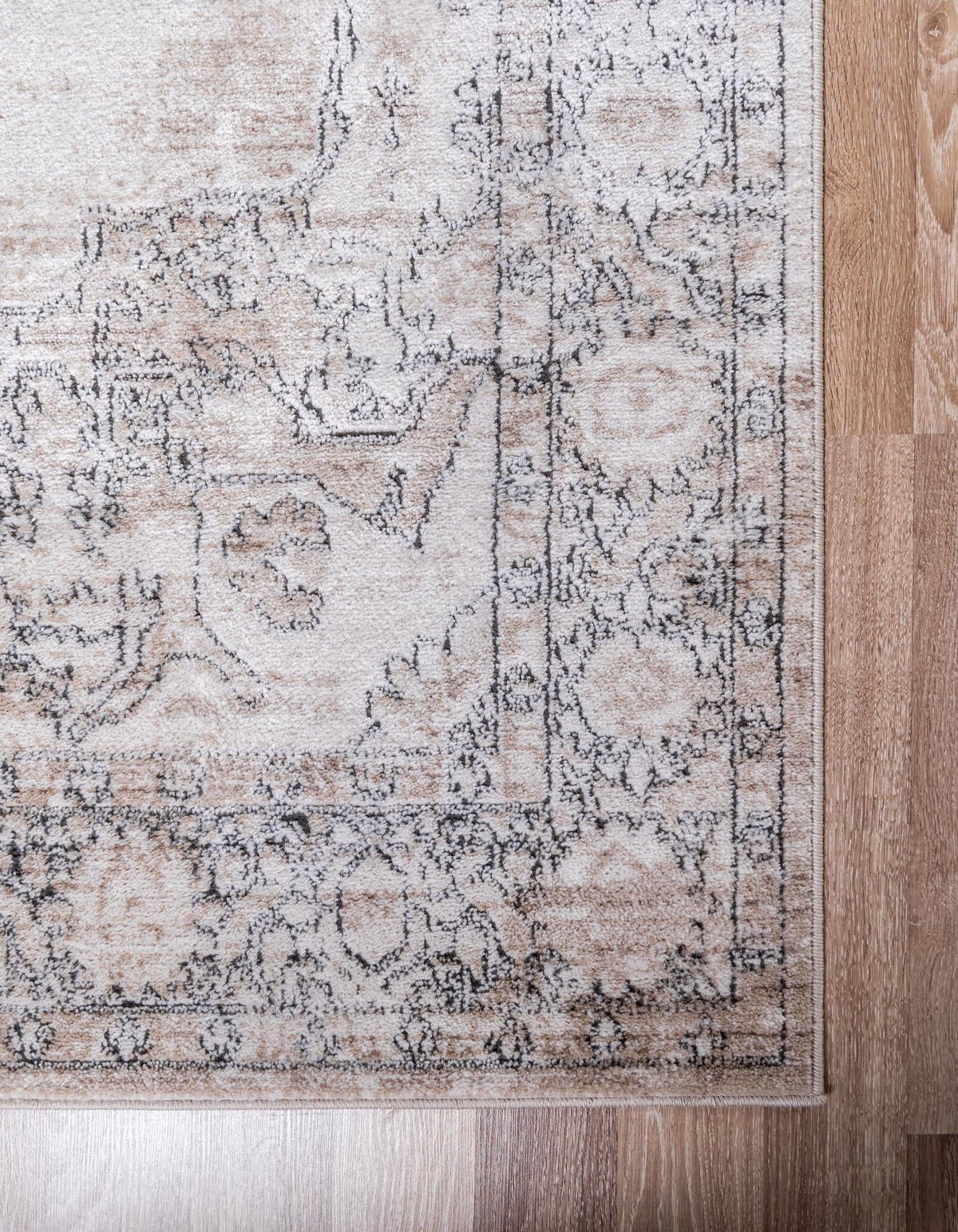 9' x 12' Ivory Low-Pile Rug U8126