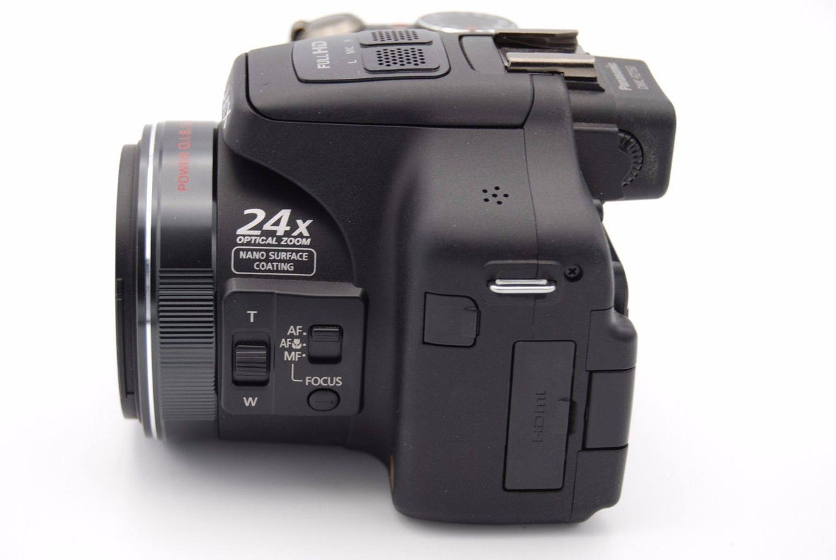 Compact Digital Camera G958422