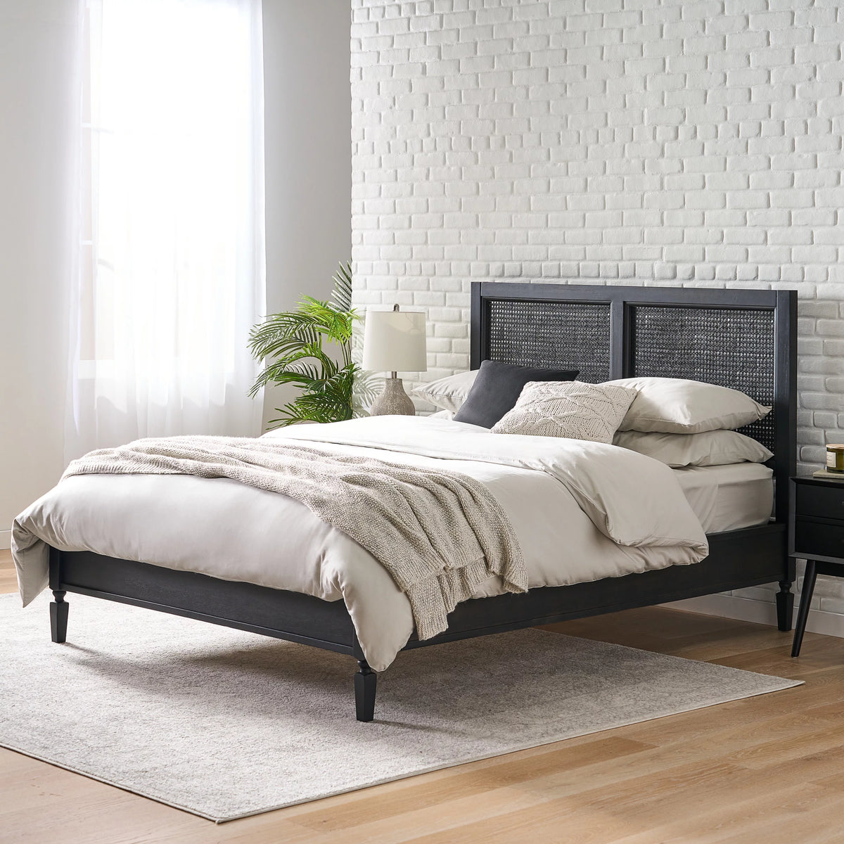 Acacia Wood and Rattan Queen Bed L424