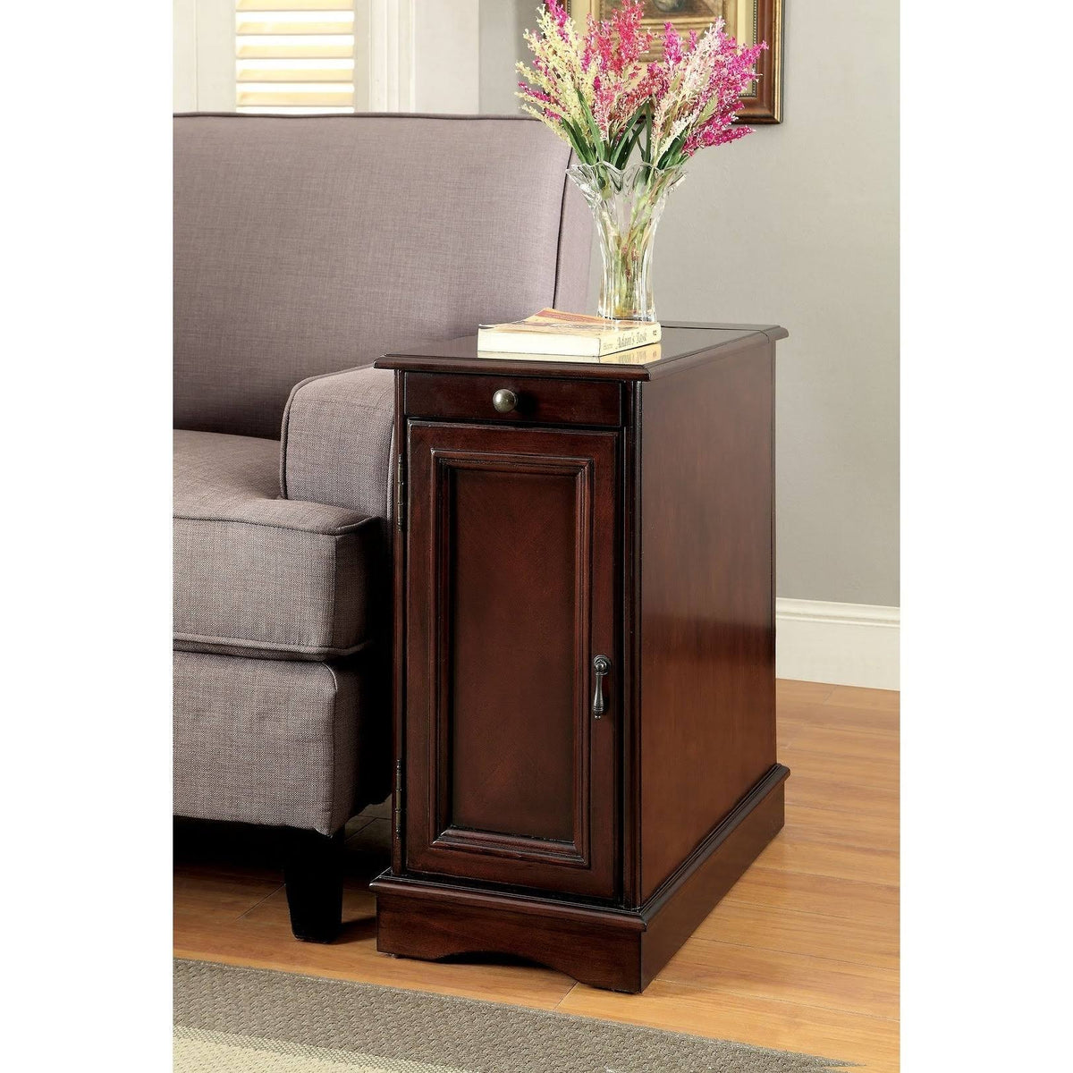 Cherry Side Table with USB R994649