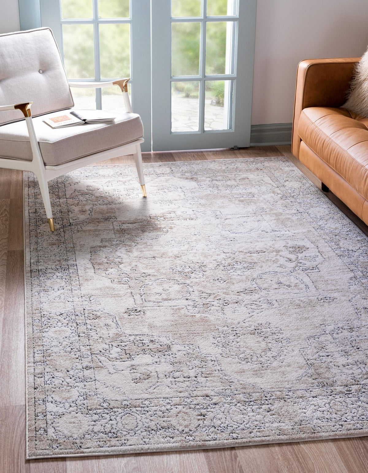 9' x 12' Ivory Low-Pile Rug U8126