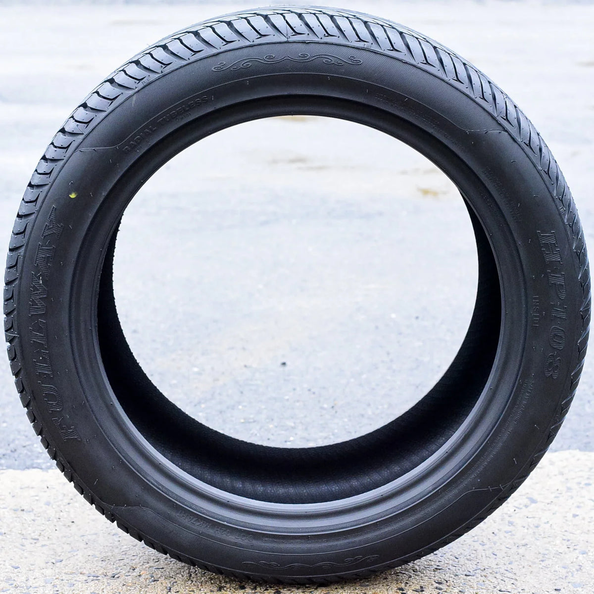 215/55ZR17 98W XL All Season Performance Tires Q10101